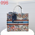 偽物ディオールバッグ